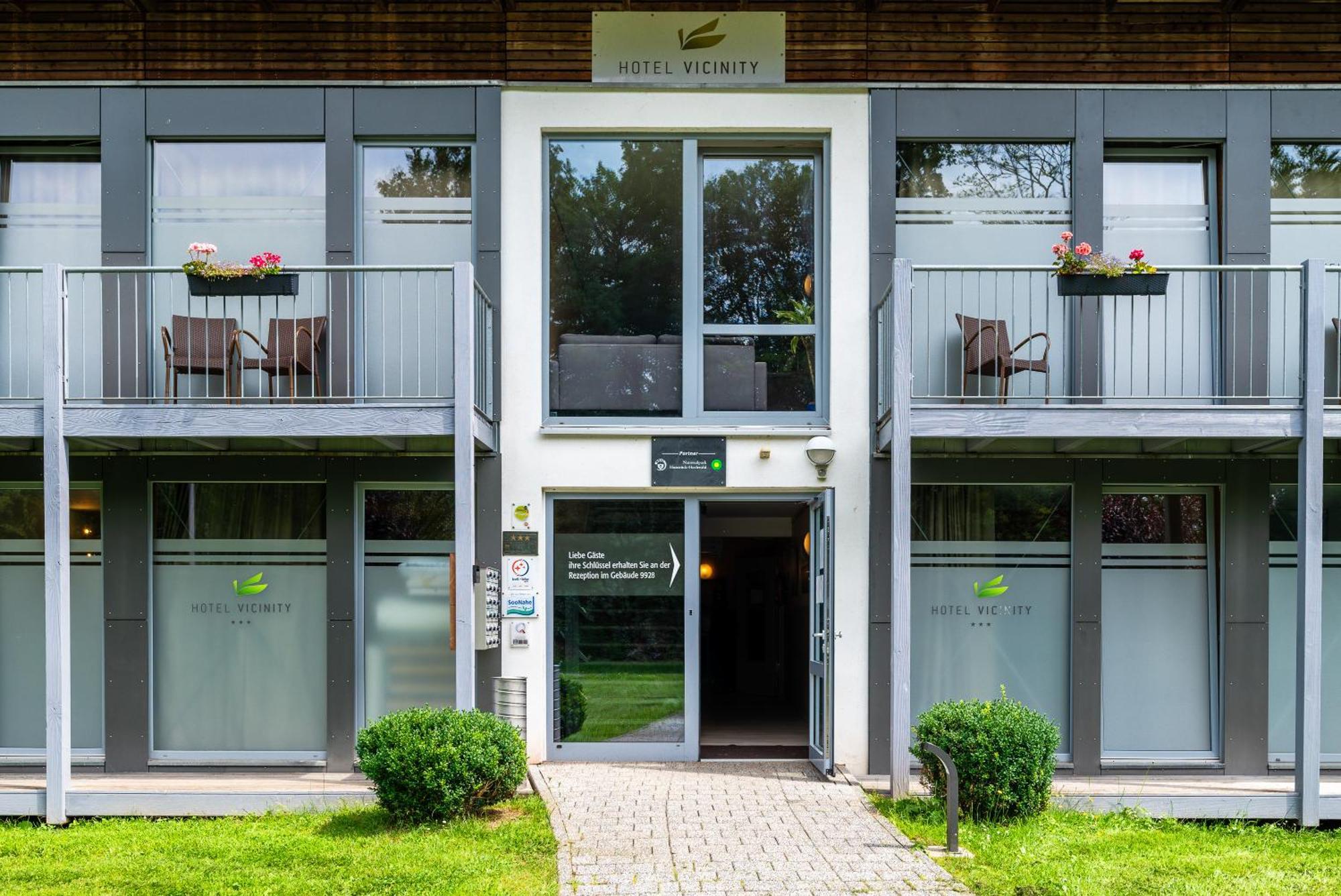 Hotel Vicinity Neubrücke Exteriör bild